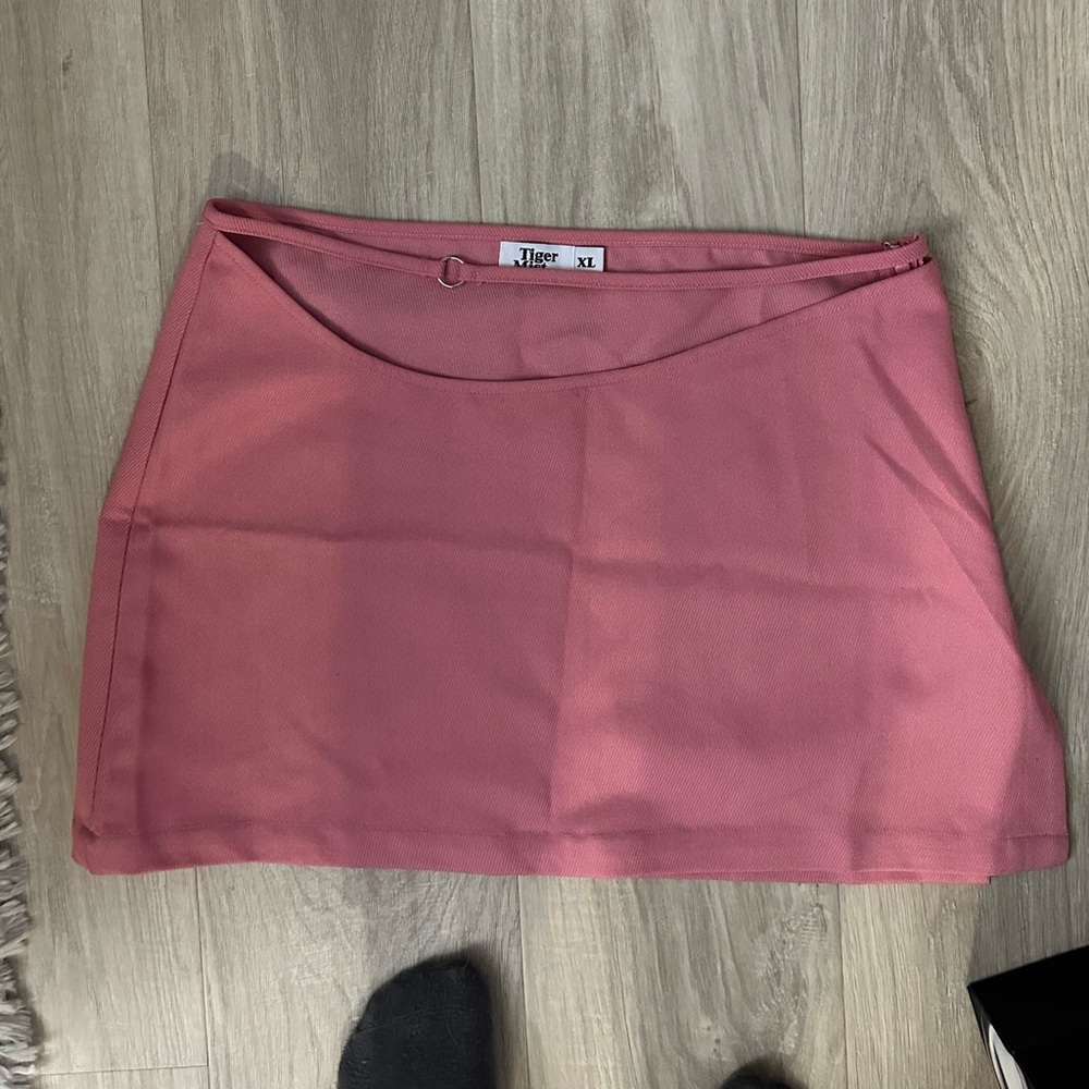 Tiger Mist pink mini skirt
